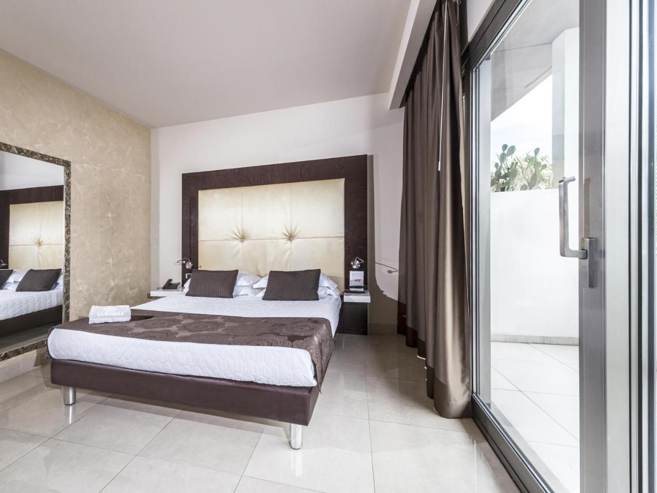 Hotel La Bussola Milazzo Exterior photo
