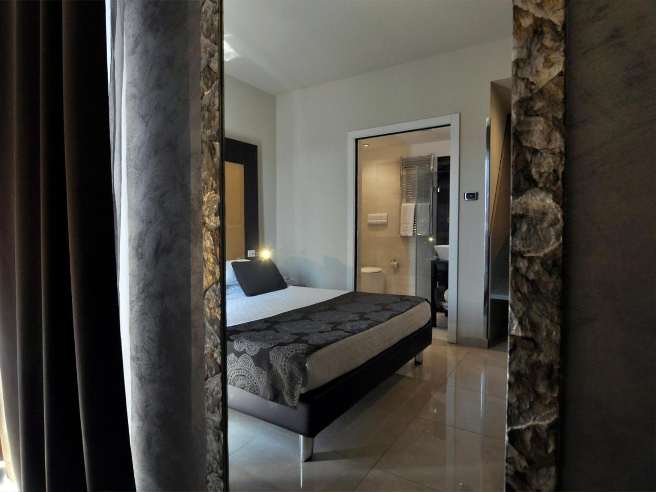 Hotel La Bussola Milazzo Exterior photo